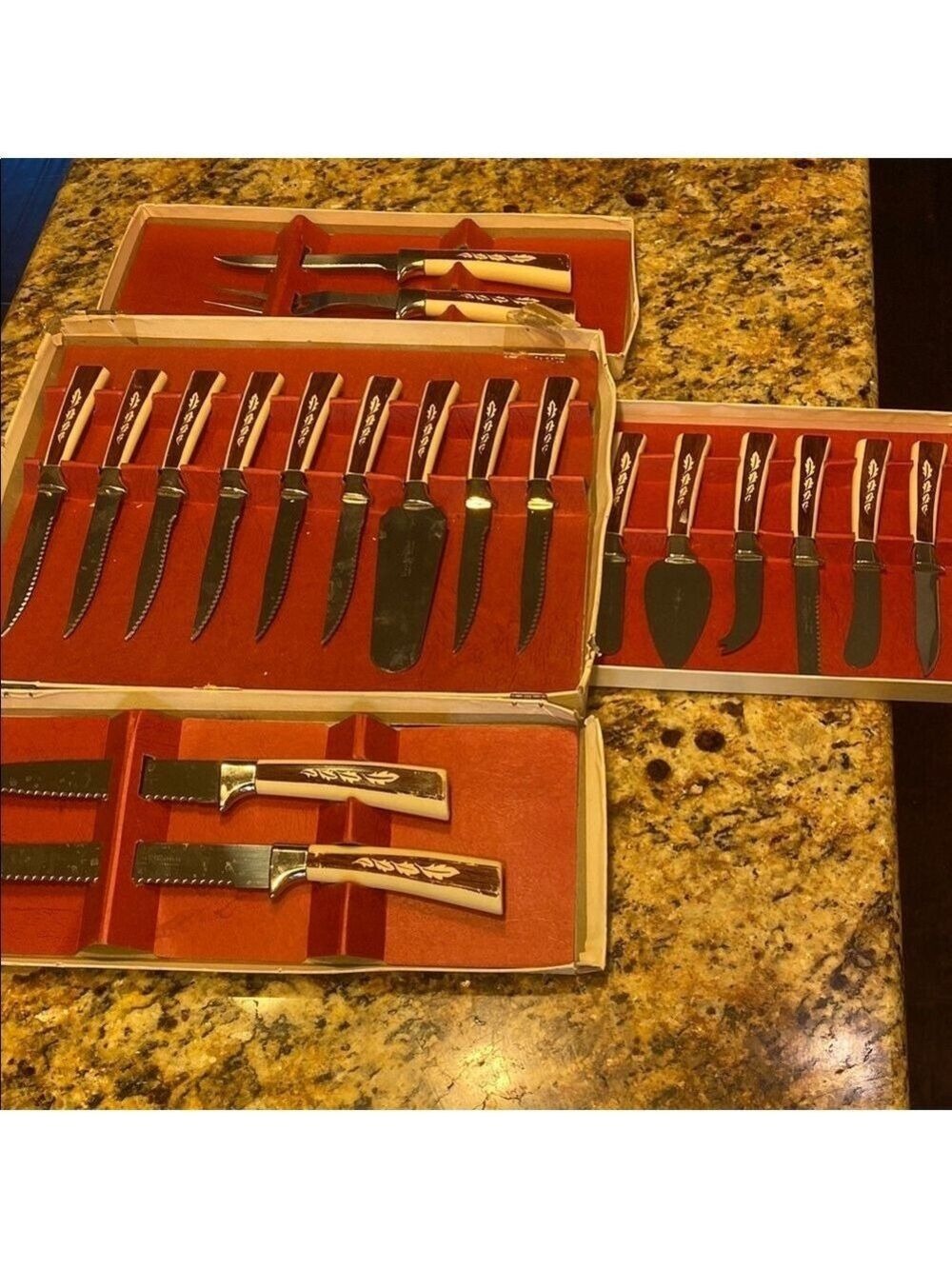 VTG Regent Sheffield Brown and Cream Kitchen Knife Set original box never used - Picture 2 of 3